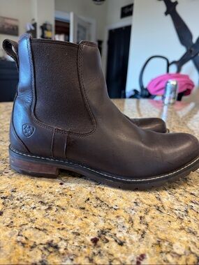 Ariat womens Dark Brown Leather Chukka Boots